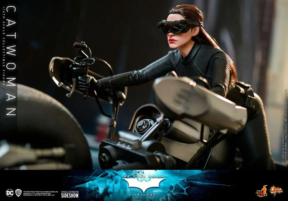 The Dark Knight Trilogy Movie Masterpiece Action Figure 1/6 Catwoman 29 cm termékfotó