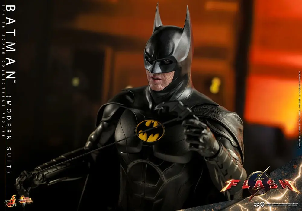 The Flash Movie Masterpiece Akčná Figúrka 1/6 Batman (Modern Suit) 30 cm produktová fotografia