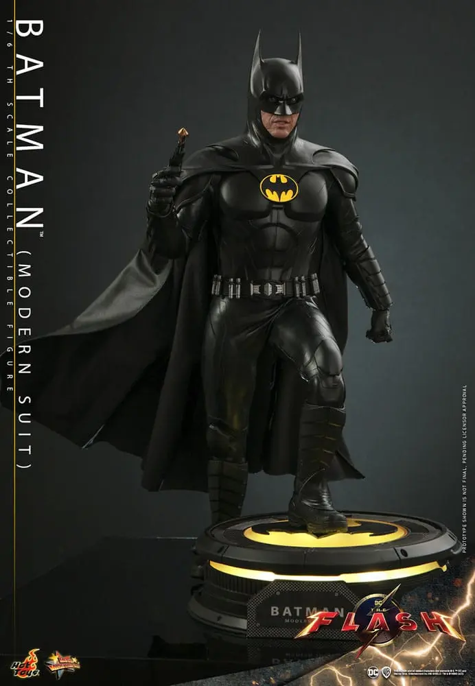 The Flash Movie Masterpiece Akčná Figúrka 1/6 Batman (Modern Suit) 30 cm produktová fotografia