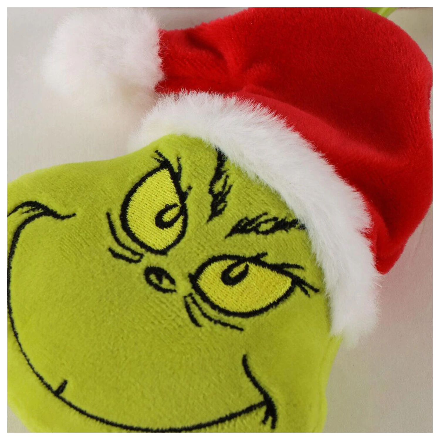 The Grinch plyšová kľúčenka produktová fotografia