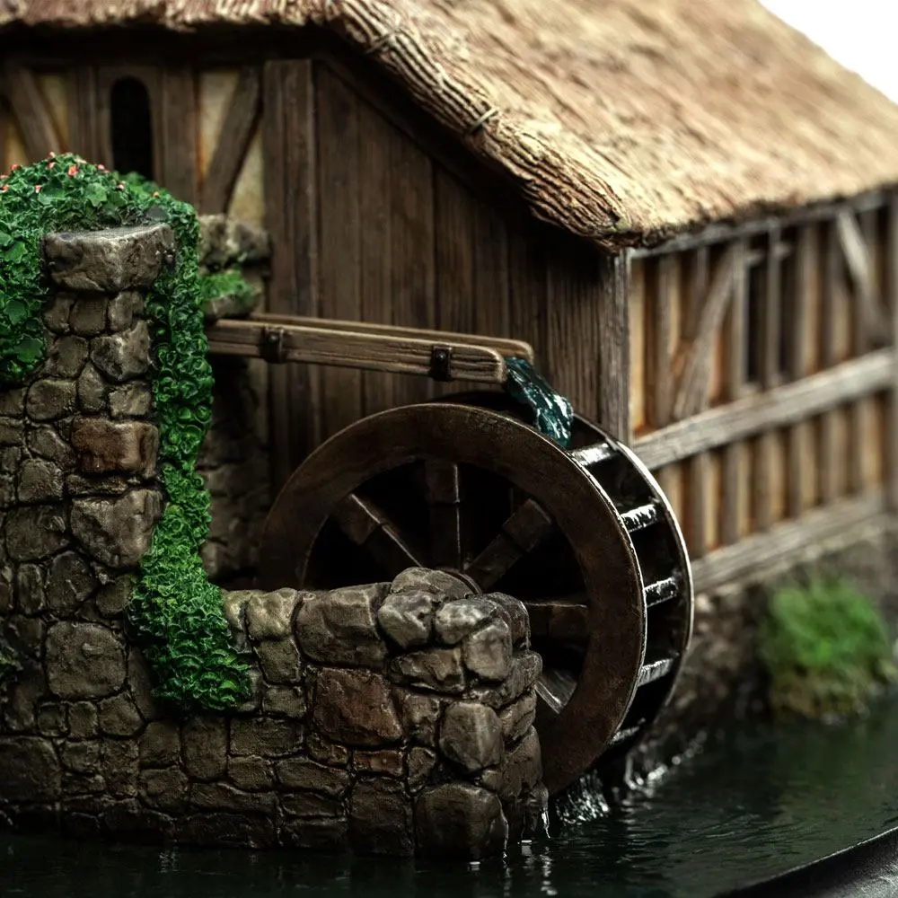 The Hobbit: An Unexpected Journey Hobbiton Mill & Bridge Prostredie 31 x 17 cm produktová fotografia