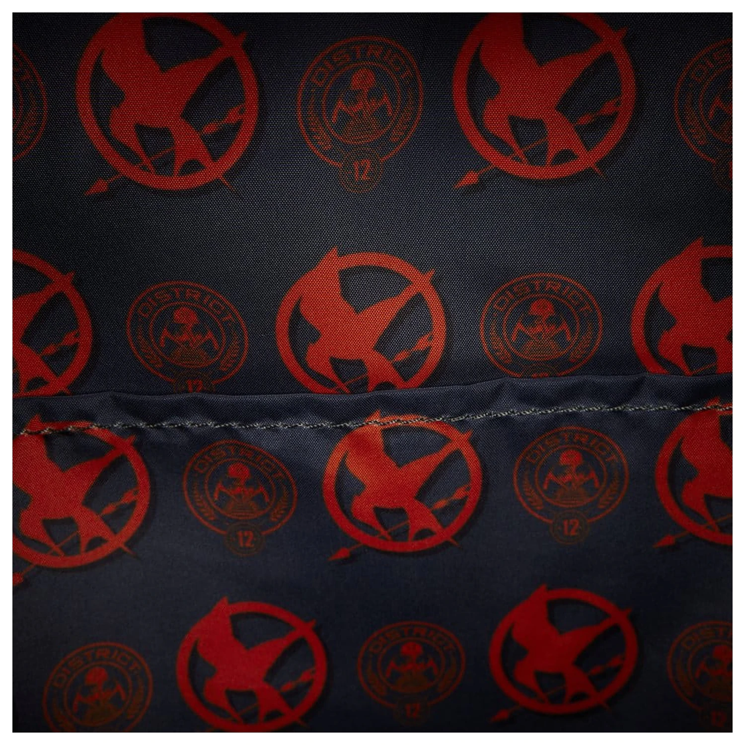 The Hunger Games od Loungefly mini batoh Katniss Everdeen produktová fotografia