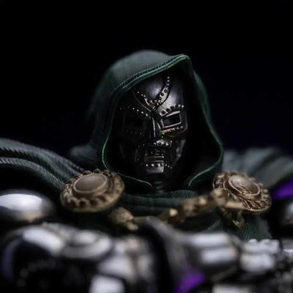 The Infinity Gauntlet Marvel Legends Diorama Socha 1/10 Doctor Doom Deluxe Edition 42 cm produktová fotografia