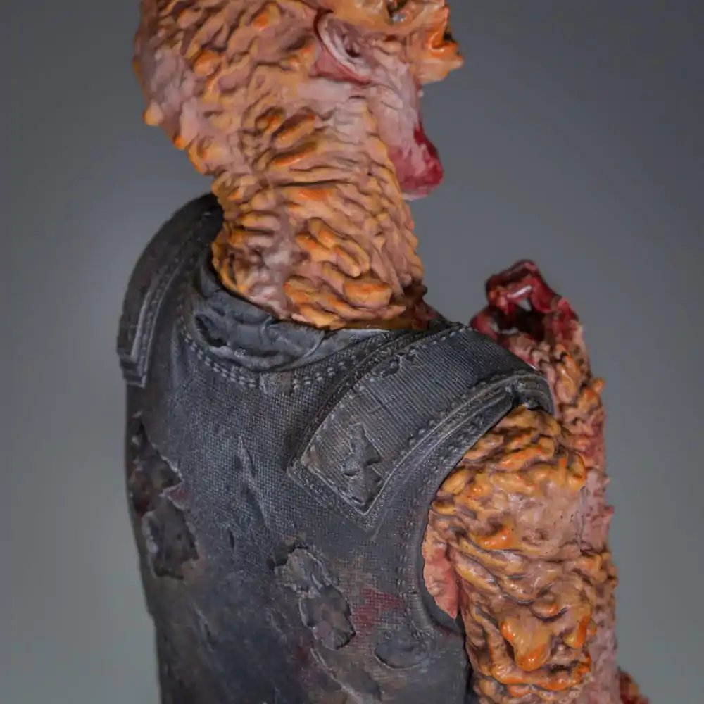 The Last of Us Part II PVC soška Ellie s lukom 22 cm produktová fotografia