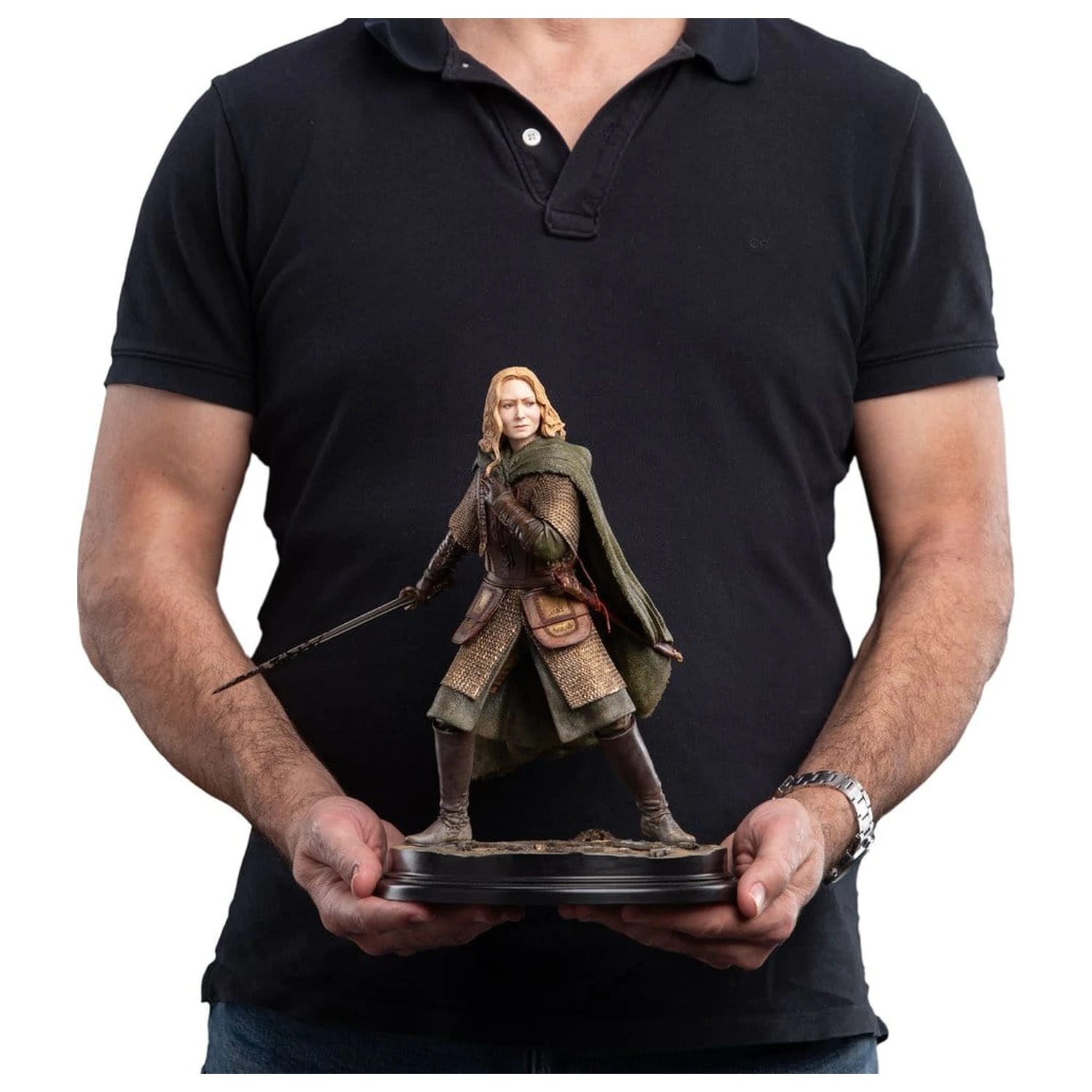 The Lord of the Rings Socha 1/6 Eowyn, Shieldmaiden of Rohan 29 cm produktová fotografia