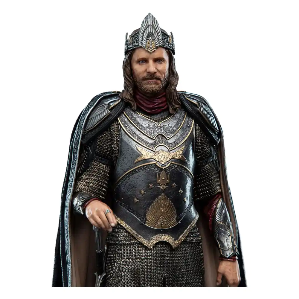 Soška The Lord of the Rings - King Aragorn (Classic Series) 34 cm termékfotó