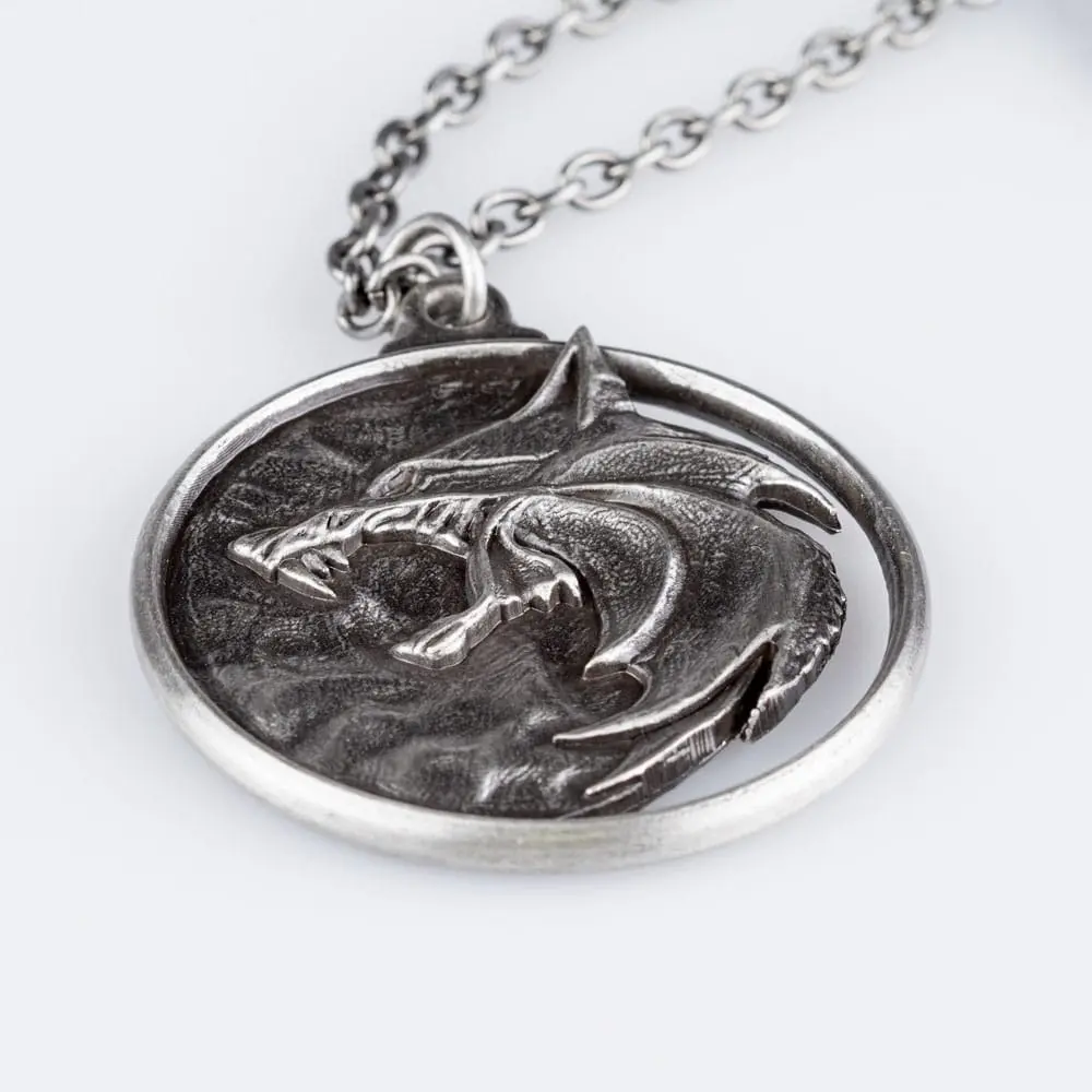 The Witcher Season 03 replika 1/1 náhrdelník Wolf Medallion produktová fotografia