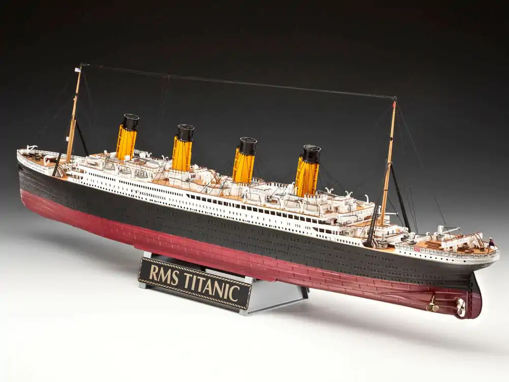 Titanic Model Kit Darčekový Set 1/400 R.M.S. Titanic 100. výročné vydanie 67 cm termékfotó