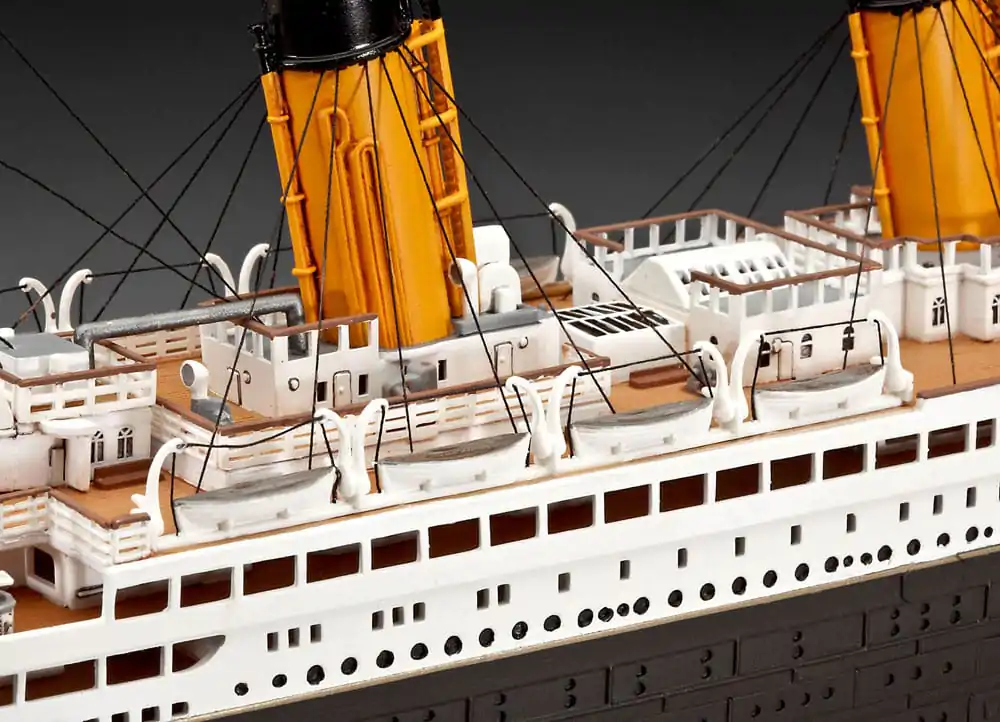 Titanic Model Kit Darčekový Set 1/400 R.M.S. Titanic 100. výročné vydanie 67 cm termékfotó