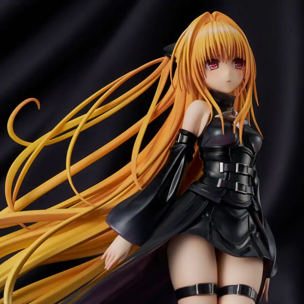 To Love-Ru Darkness PVC Socha 1/6 Golden Darkness Black Trance Version 20 cm produktová fotografia