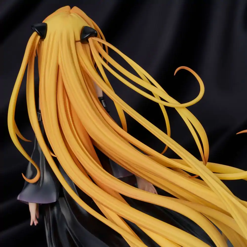 To Love-Ru Darkness PVC Socha 1/6 Golden Darkness Black Trance Version 20 cm produktová fotografia