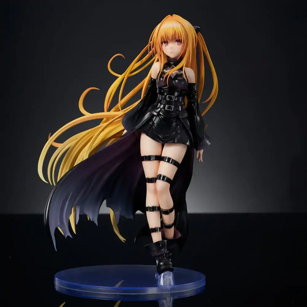 To Love-Ru Darkness PVC Socha 1/6 Golden Darkness Black Trance Version 20 cm produktová fotografia