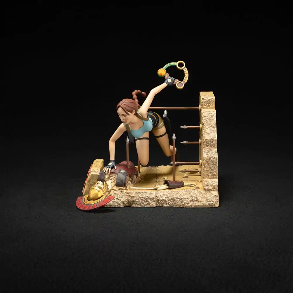 Tomb Raider 1996 PVC soška Lara Croft Classic Era 17 cm termékfotó