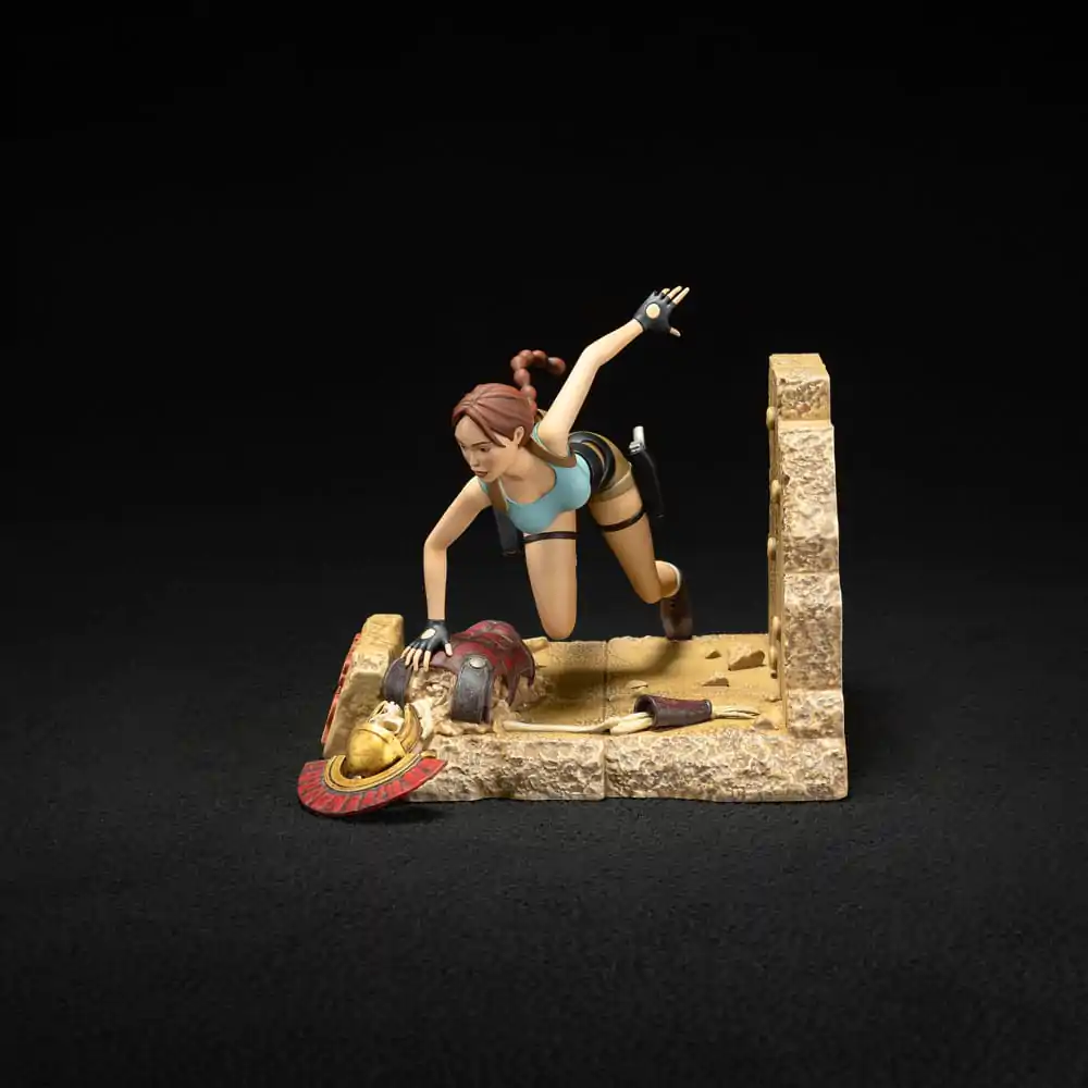 Tomb Raider 1996 PVC soška Lara Croft Classic Era 17 cm termékfotó