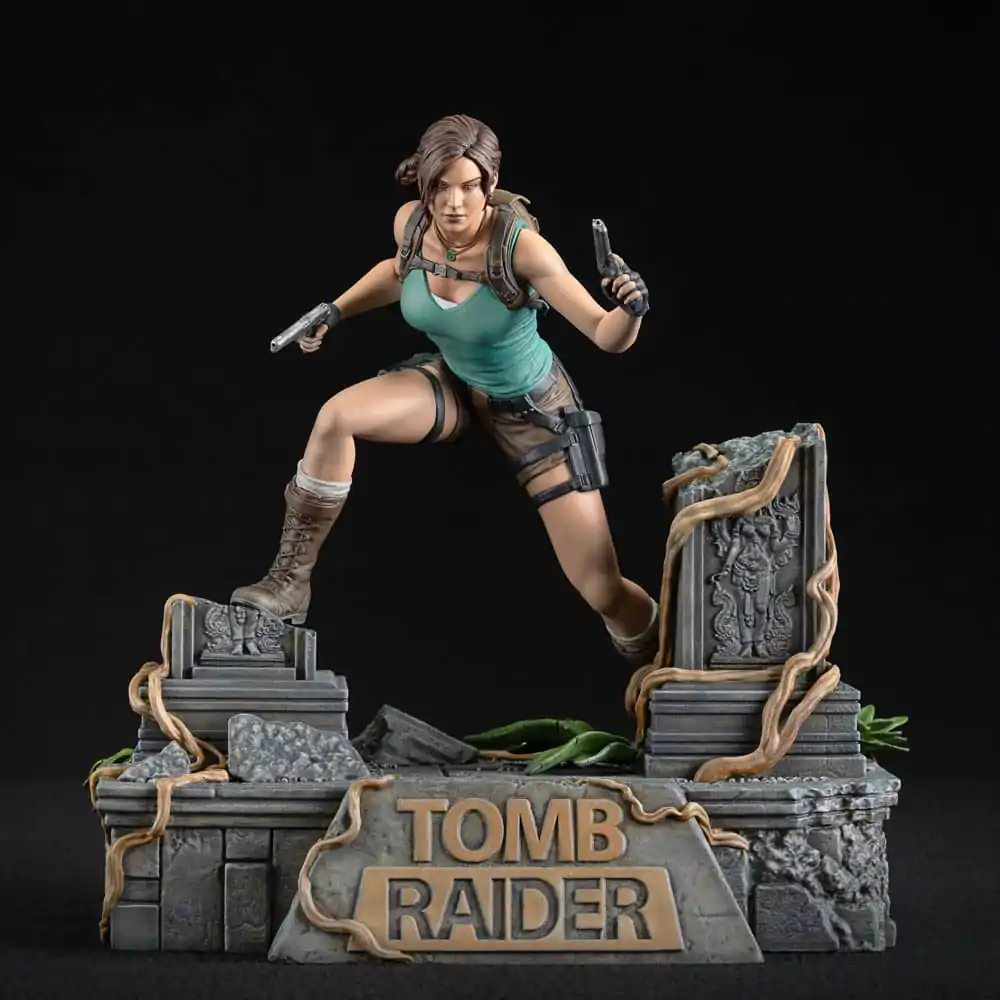 Tomb Raider PVC figúrka Lara Croft 24 cm termékfotó