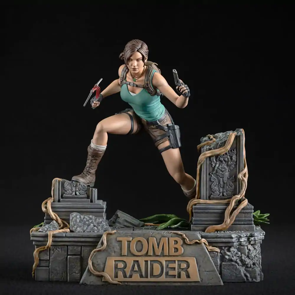 Tomb Raider PVC figúrka Lara Croft 24 cm termékfotó