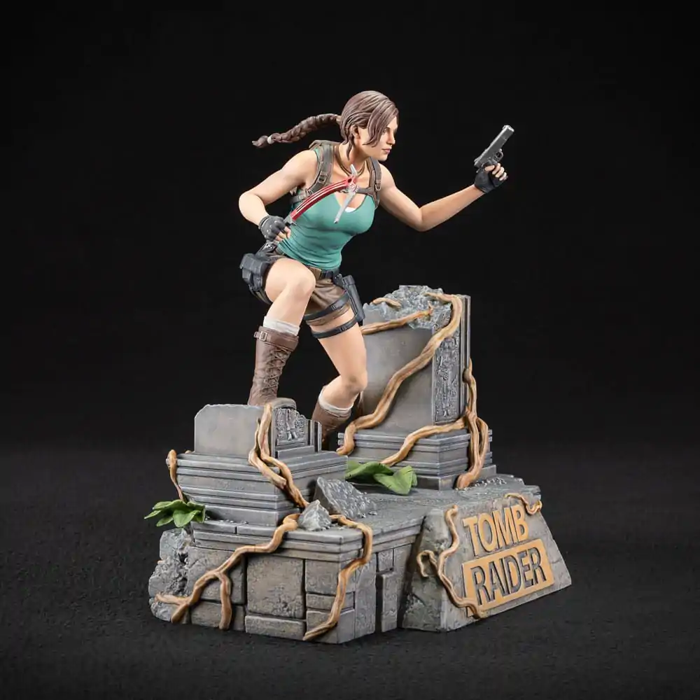 Tomb Raider PVC figúrka Lara Croft 24 cm termékfotó