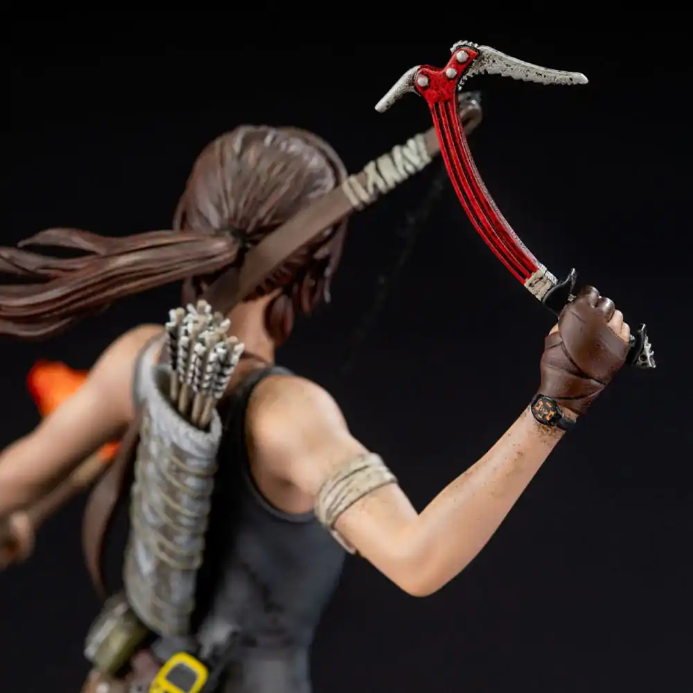 Tomb Raider PVC soška Lara Croft Survivor Era 33 cm termékfotó