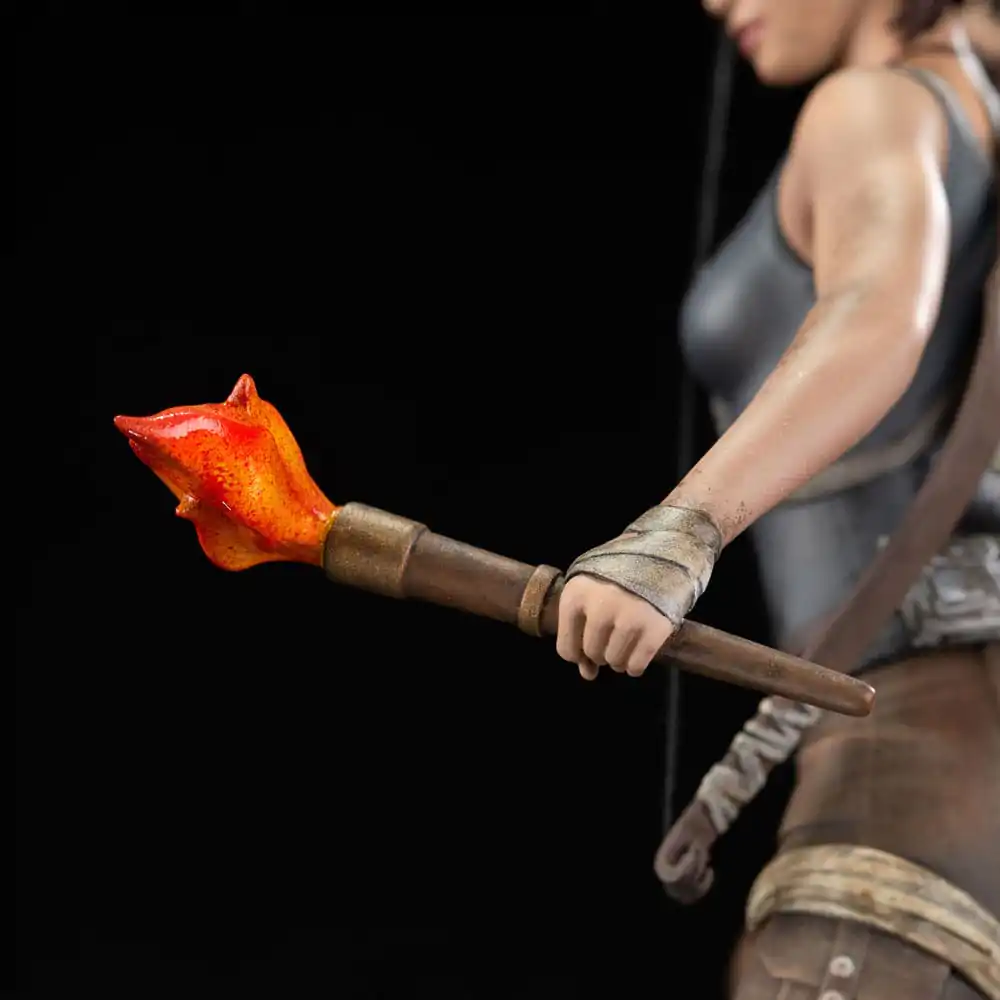 Tomb Raider PVC soška Lara Croft Survivor Era 33 cm termékfotó