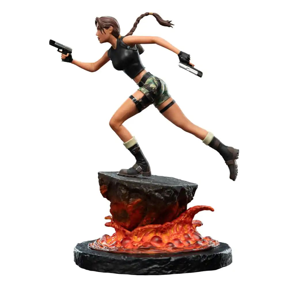Tomb Raider Mini soška Lara Croft: The Sanctuary of Flame 18 cm produktová fotografia