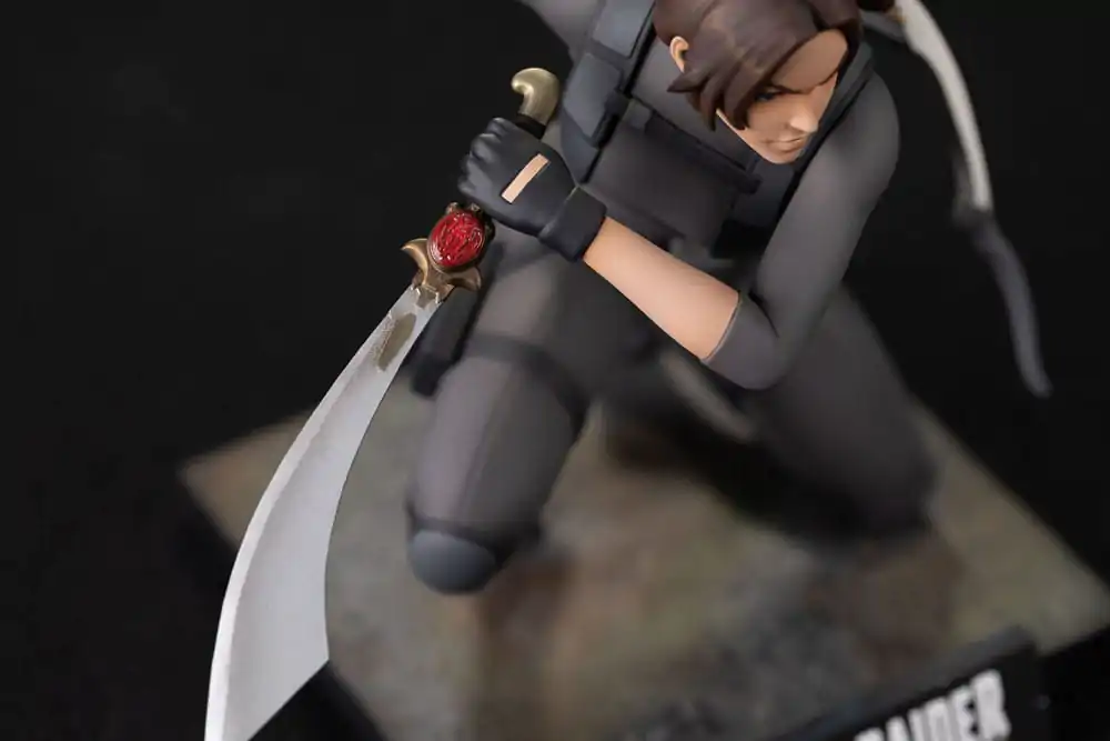 Tomb Raider PVC socha The Legend of Lara Croft 19 cm produktová fotografia