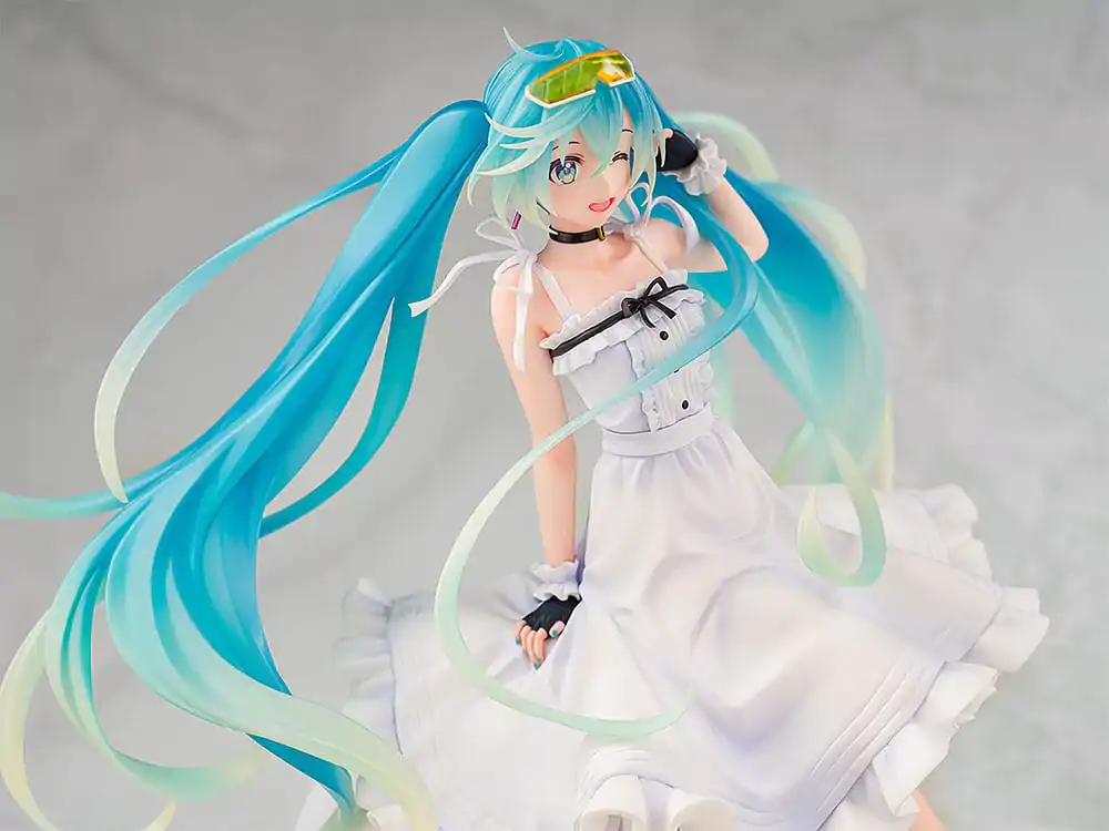 Hatsune Miku GT Project Original PVC socha 1/7 Vacation Style Ver. 24 cm produktová fotografia