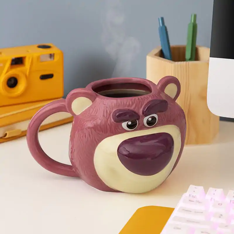 Toy Story Shaped Hrnček Lotso produktová fotografia
