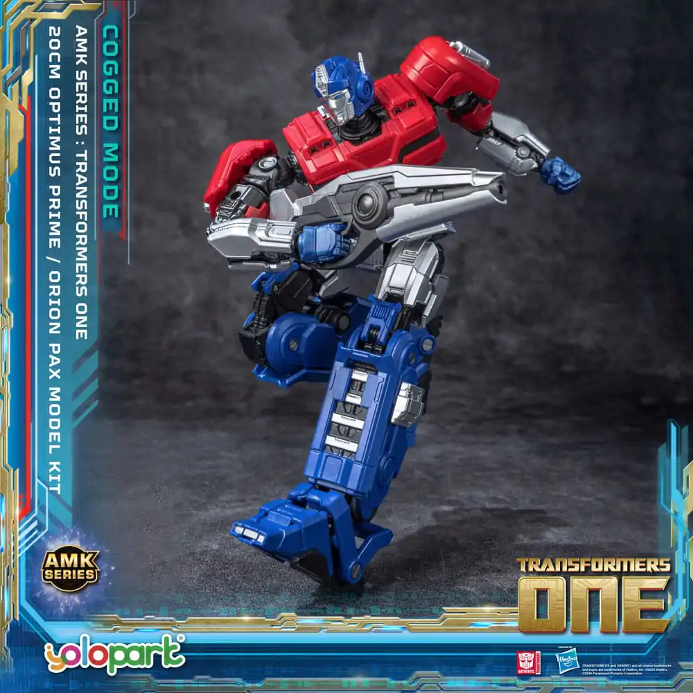 Transformers 8 AMK Series Plastic Model Kit Orion Pax 20 cm termékfotó