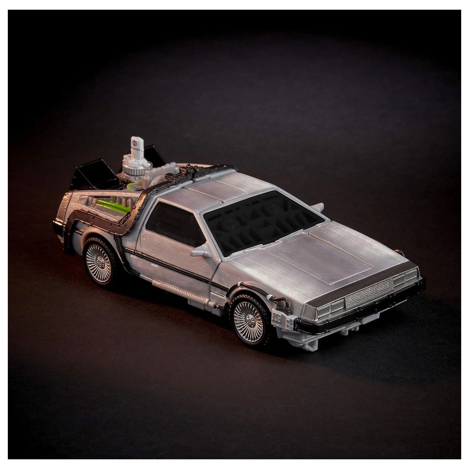 Transformers Back to the Future Delorean Gigawatt figúrka 14 cm produktová fotografia