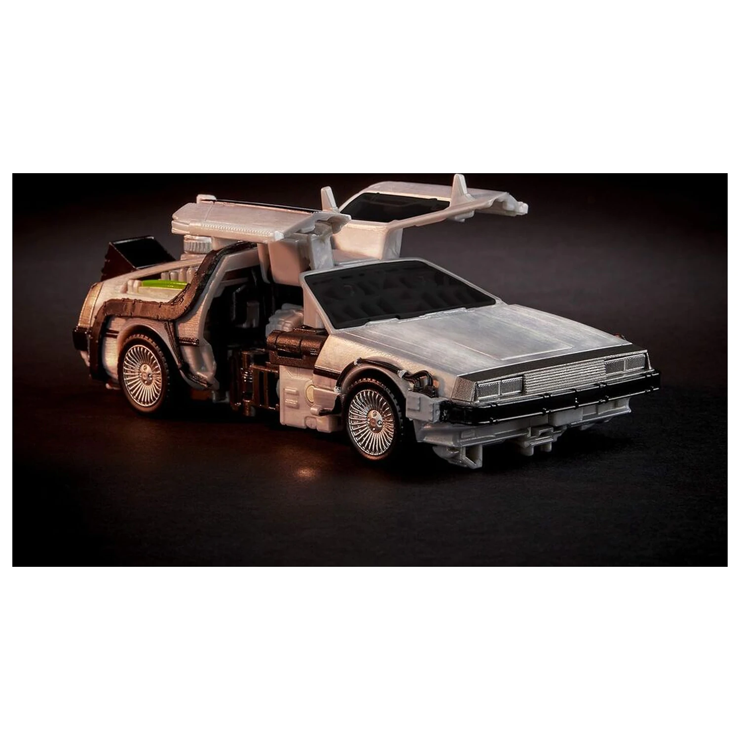 Transformers Back to the Future Delorean Gigawatt figúrka 14 cm produktová fotografia