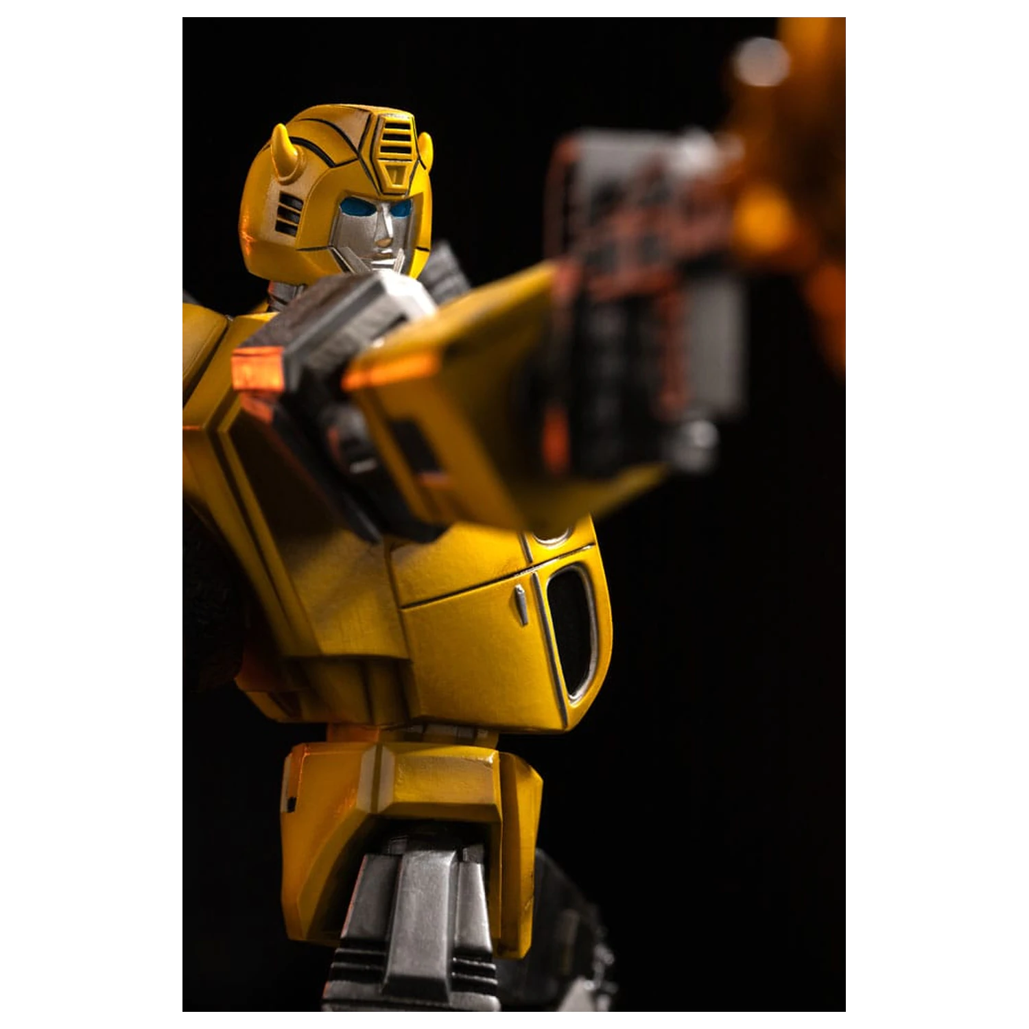 Transformers Demi Art Scale Socha 1/20 Bumblebee 30 cm produktová fotografia
