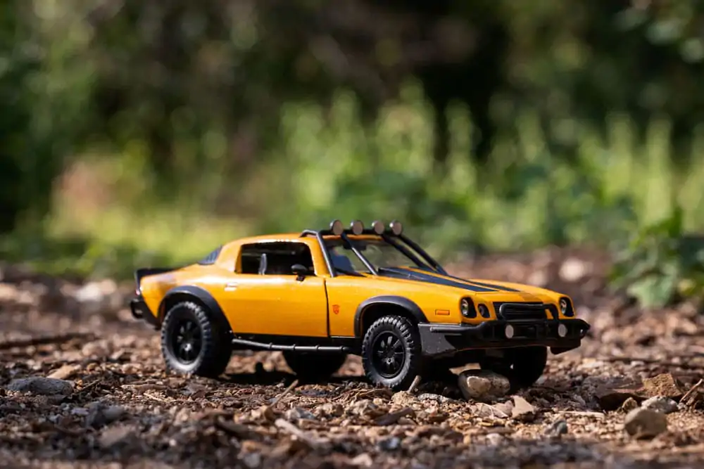 Transformers Diecast Model 1/24 1977 Chevy Camaro T7 Bumblebee – odlievaný model produktová fotografia