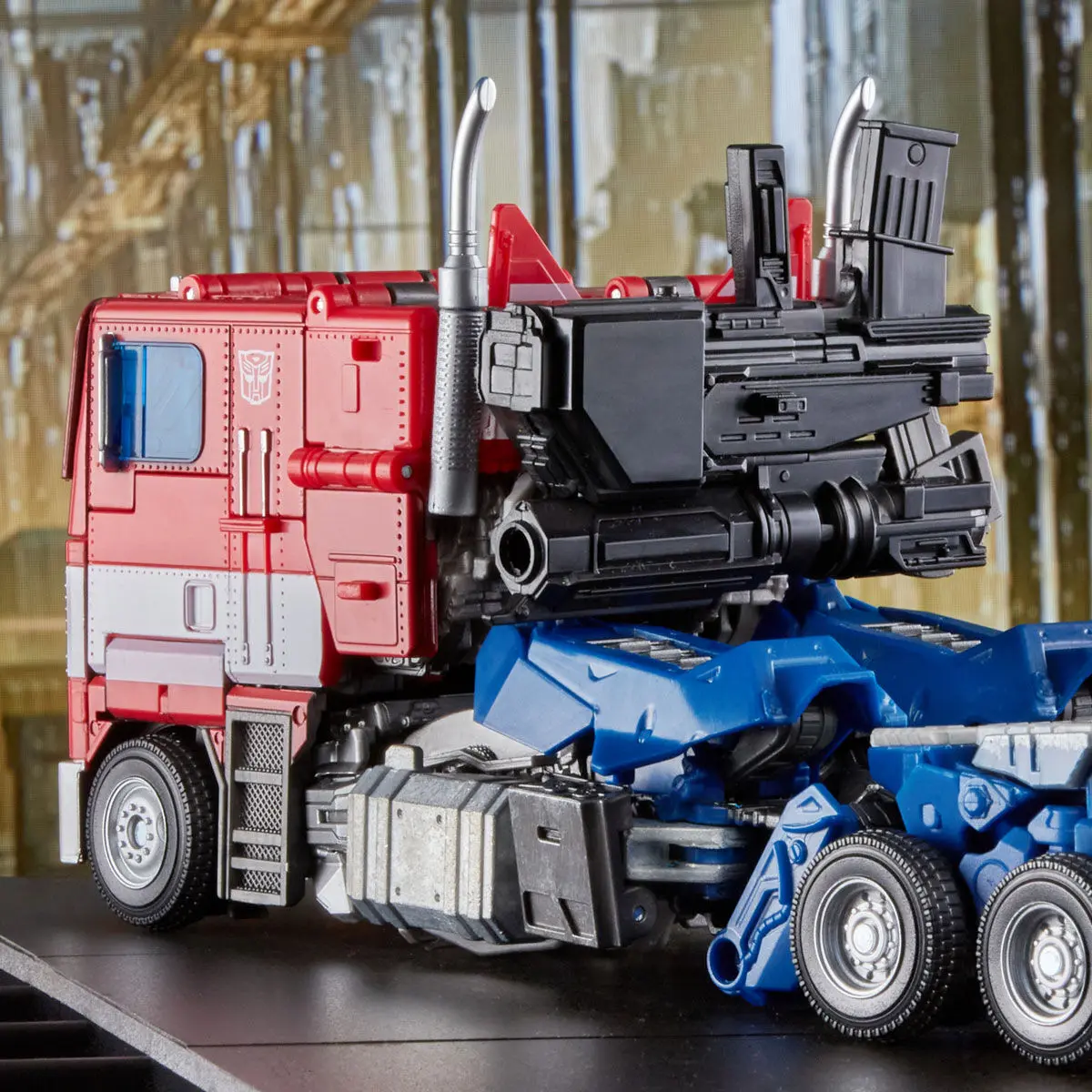 Transformers Move Masterpiece Bumblebee Optimus Prime 27cm termékfotó