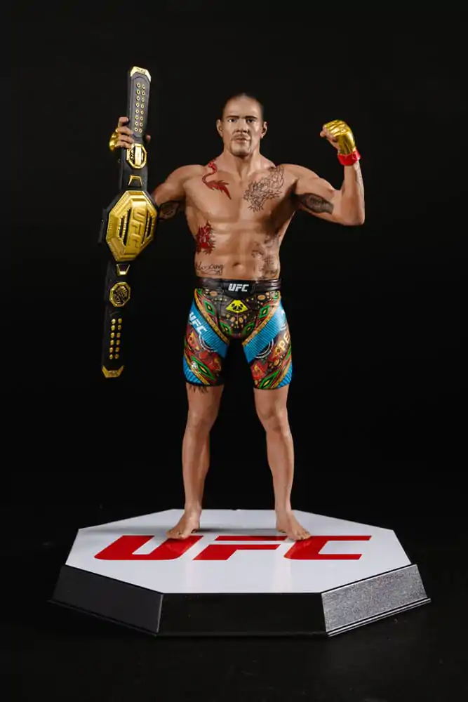 UFC Posed PVC socha Alex Pereira 18 cm produktová fotografia