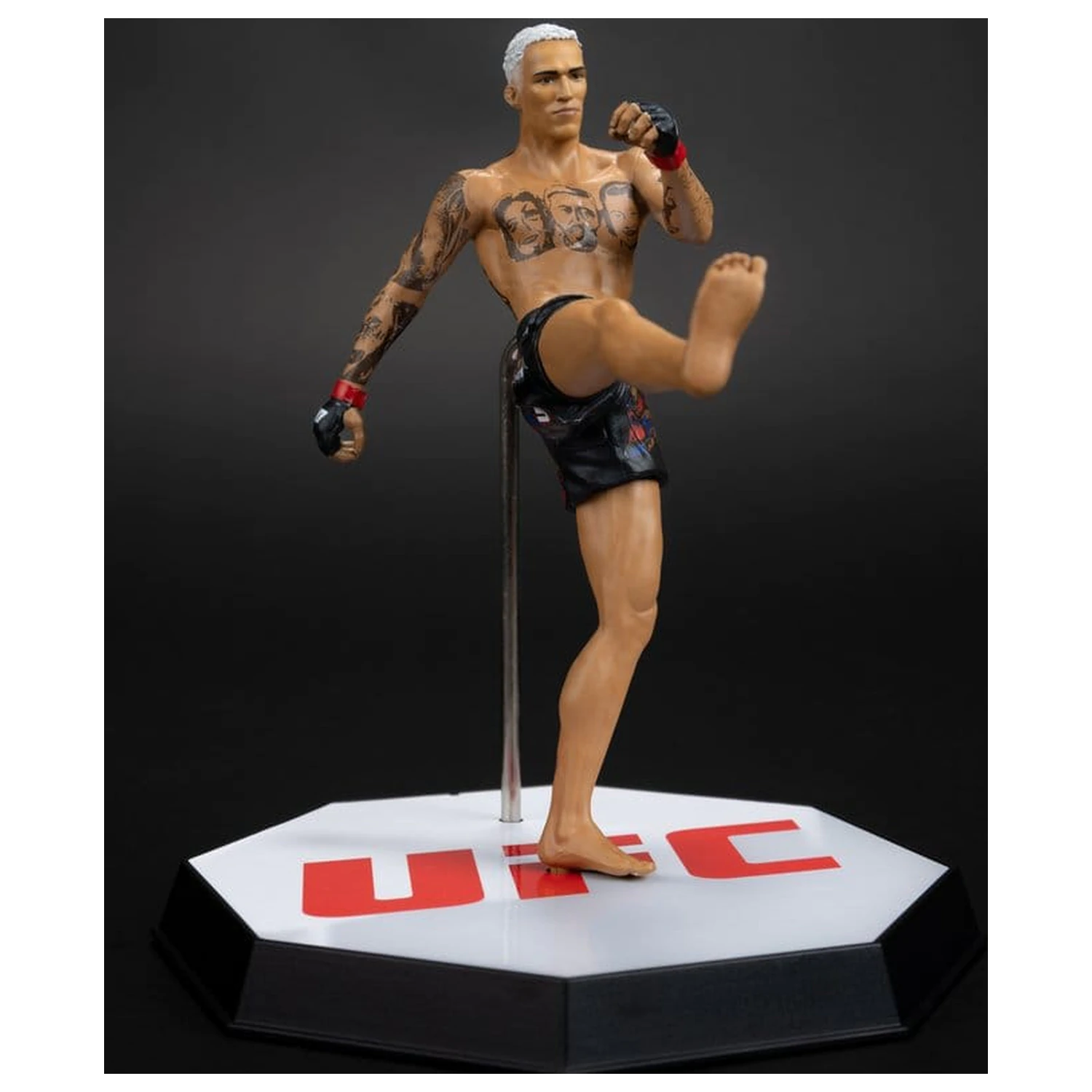UFC Posed PVC soška Charles Oliveira 17 cm produktová fotografia