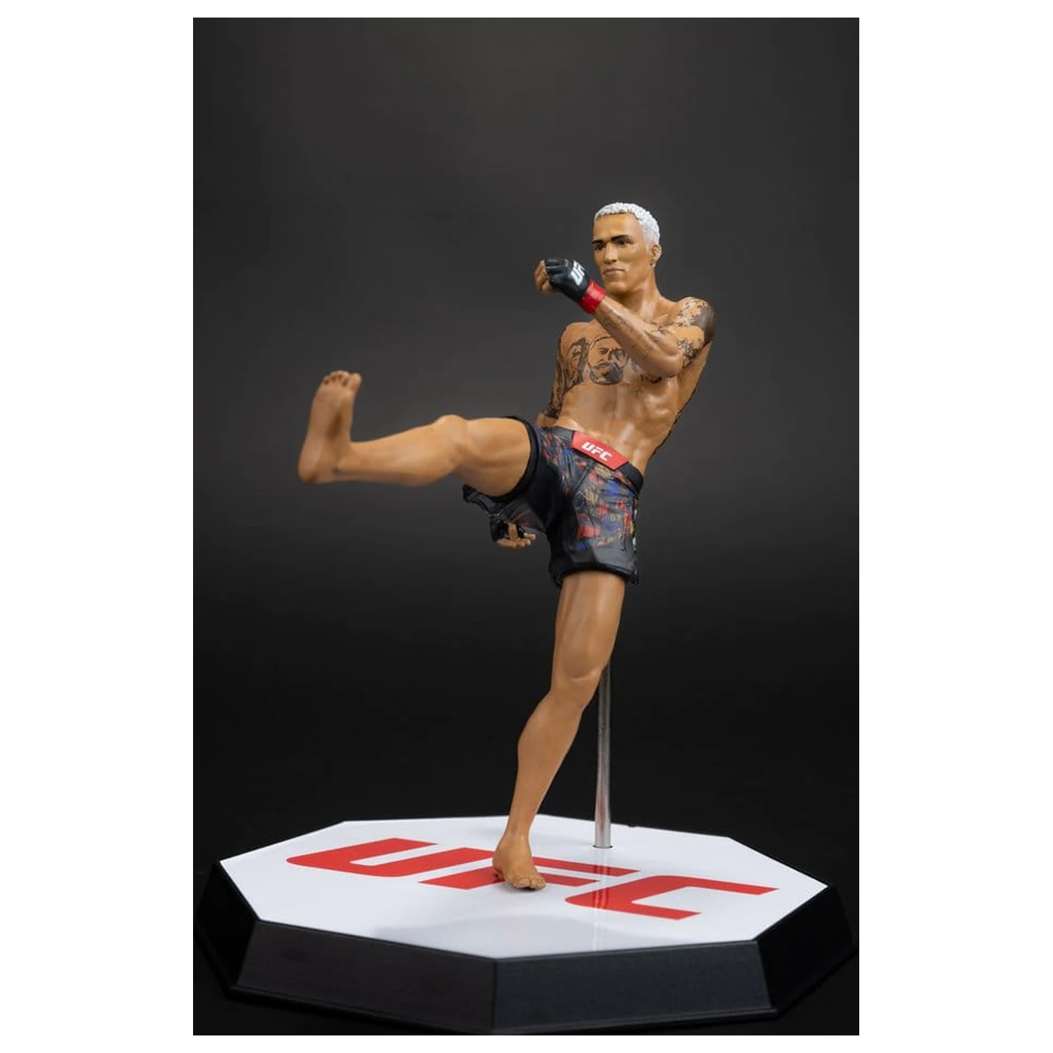 UFC Posed PVC soška Charles Oliveira 17 cm produktová fotografia