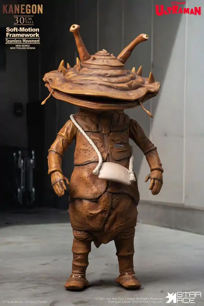 Ultraman Ultra-Kaiju Soft Vinyl Socha Kanegon 30 cm produktová fotografia