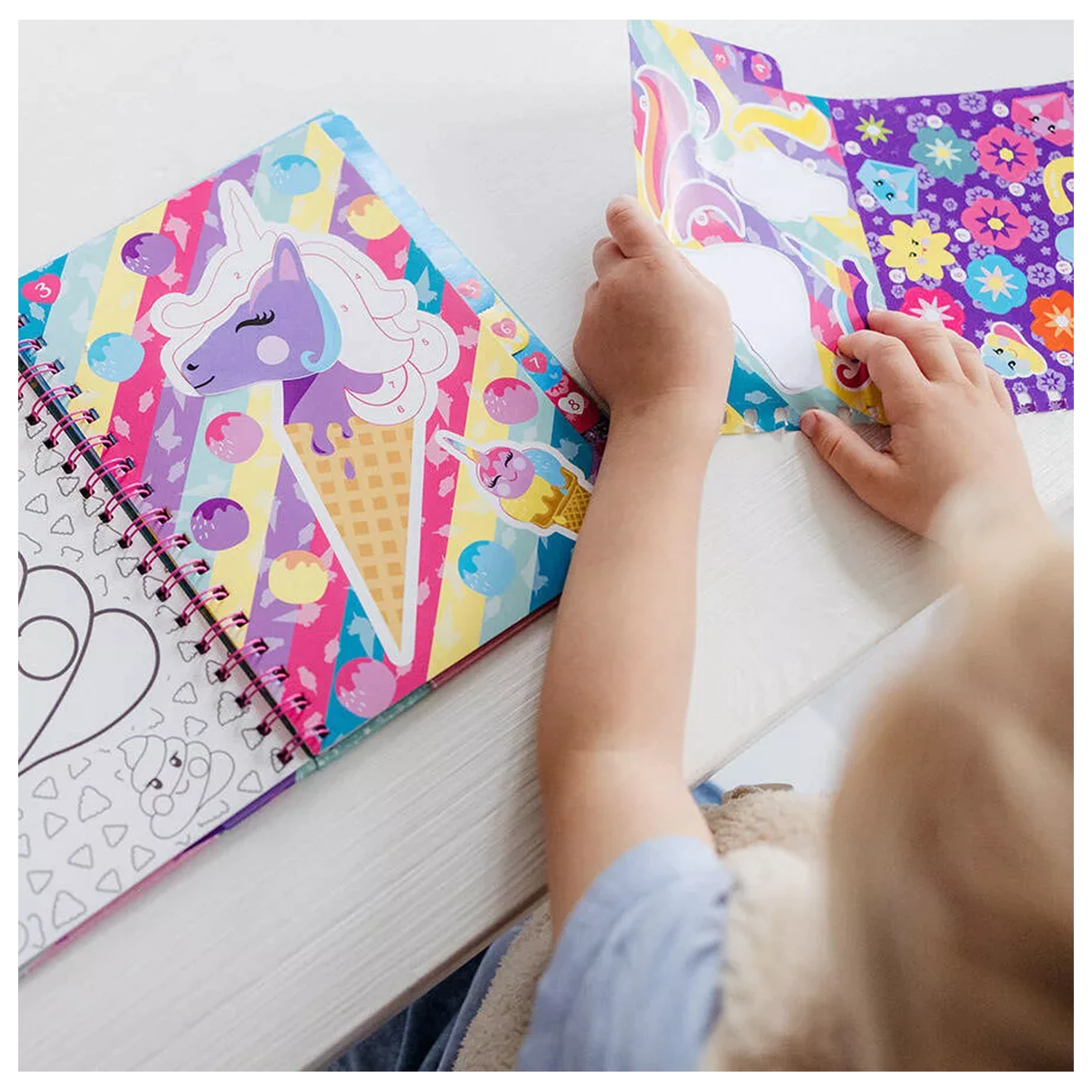 Unicorn Totem nálepka kreatívna súprava produktová fotografia