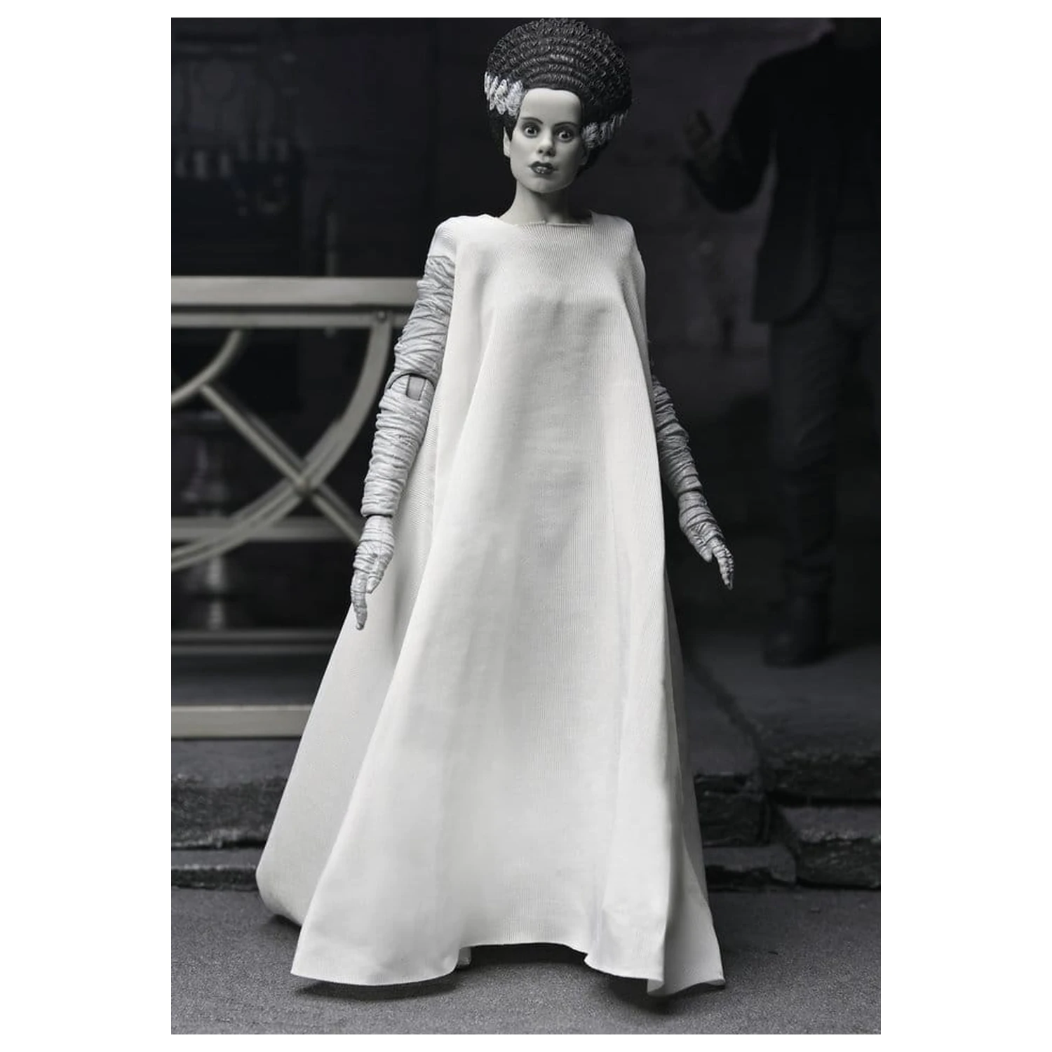 Universal Monsters 2-balenie akčných figúrok Bride of Frankenstein 90th Anniversary The Monster & His Mate (B&W) 18 cm produktová fotografia