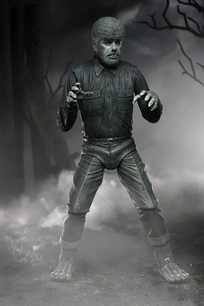 Universal Monsters Akčná figúrka Ultimate The Wolf Man (čierna a biela) 18 cm produktová fotografia