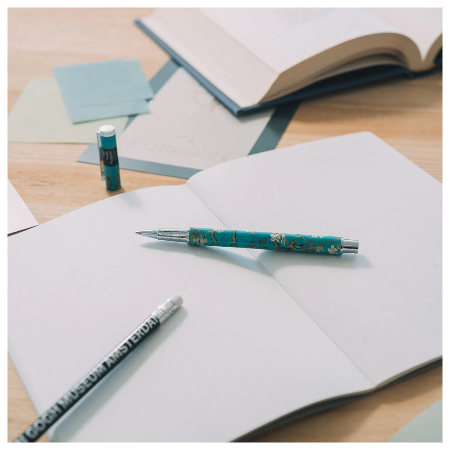 Van Gogh Museum Set peračník, pero a ceruzka produktová fotografia