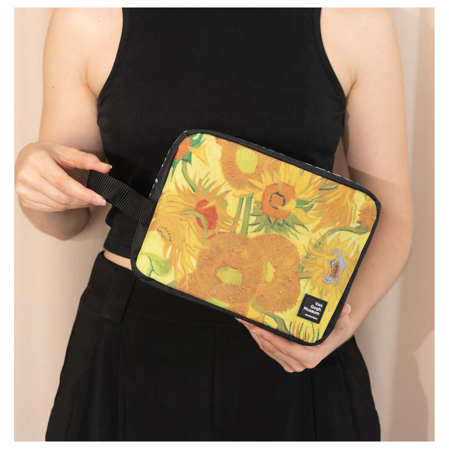 Van Gogh Museum kozmetický kufrík produktová fotografia