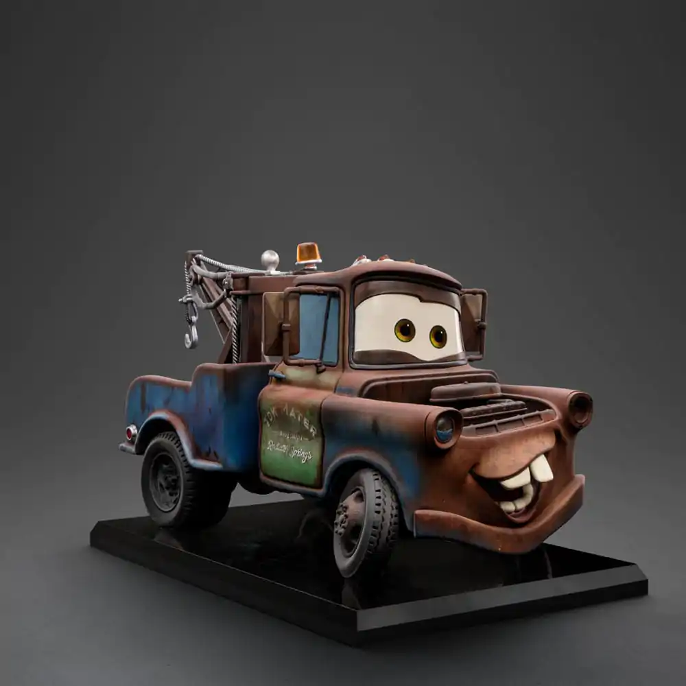 Cars Art Scale Socha 1/10 Tow Mater 17 cm produktová fotografia