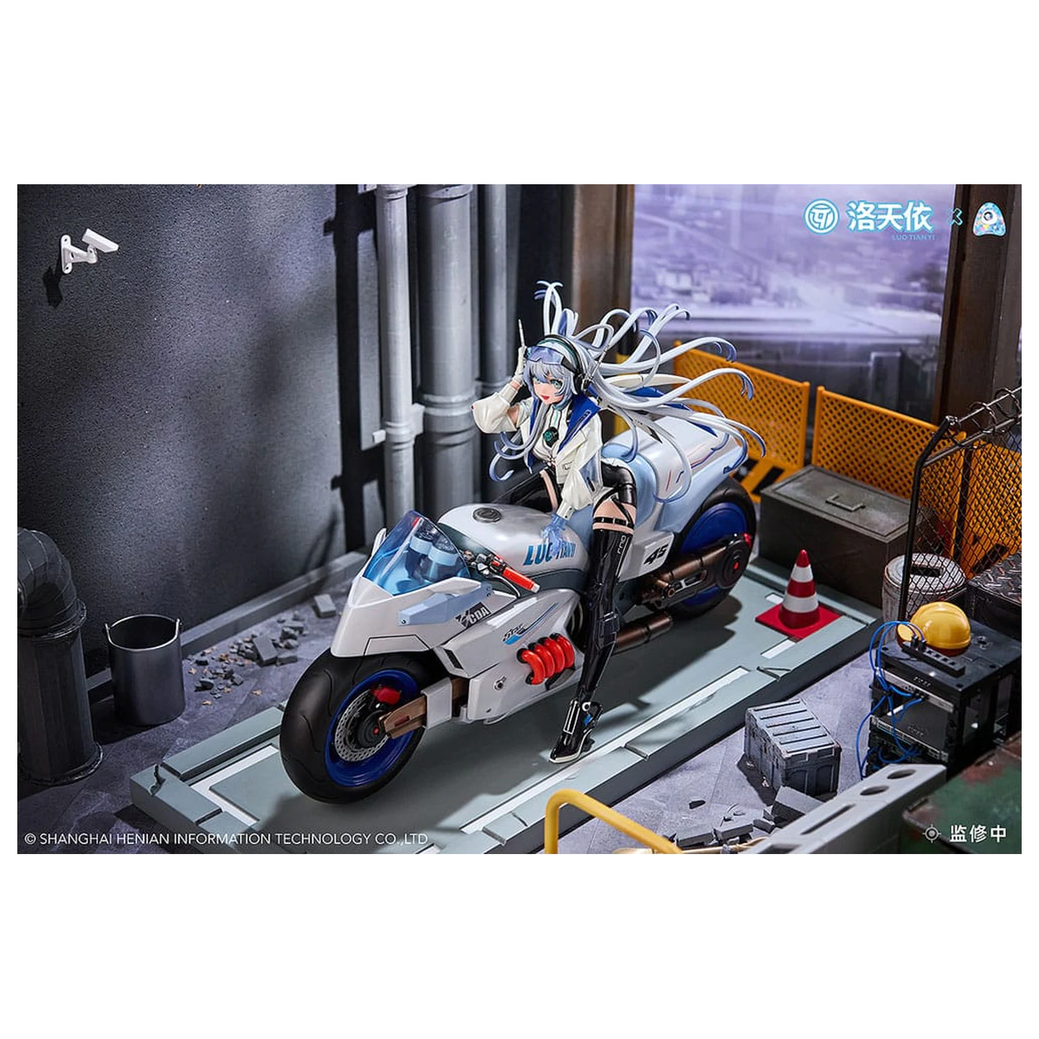 Vsinger PVC socha 1/7 Vsinger Luo Tianyi Retro-Future Storm Driver Ver. 23 cm produktová fotografia
