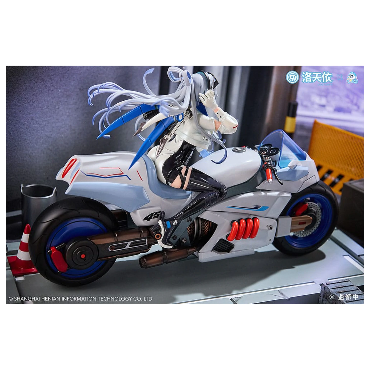 Vsinger PVC socha 1/7 Vsinger Luo Tianyi Retro-Future Storm Driver Ver. 23 cm produktová fotografia
