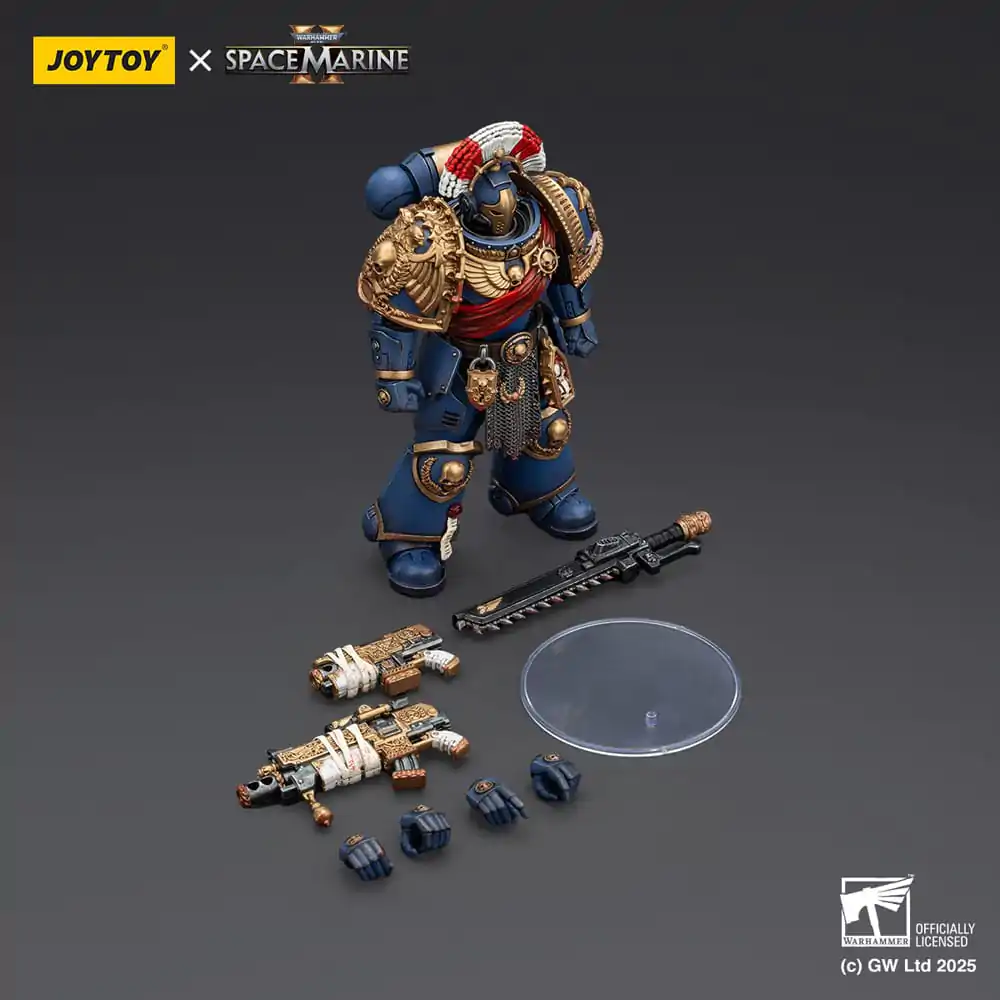 Warhammer 40,000: Space Marine 2 Akčná figúrka Ultramarines Relic Secundus Armour 20 cm produktová fotografia