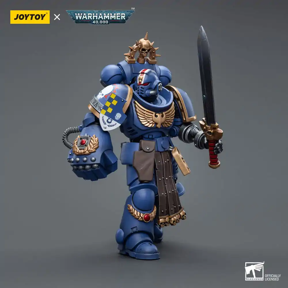 Warhammer 40k Akčná figúrka 1/18 Ultramarines Lieutenant with Power Fist 12 cm produktová fotografia