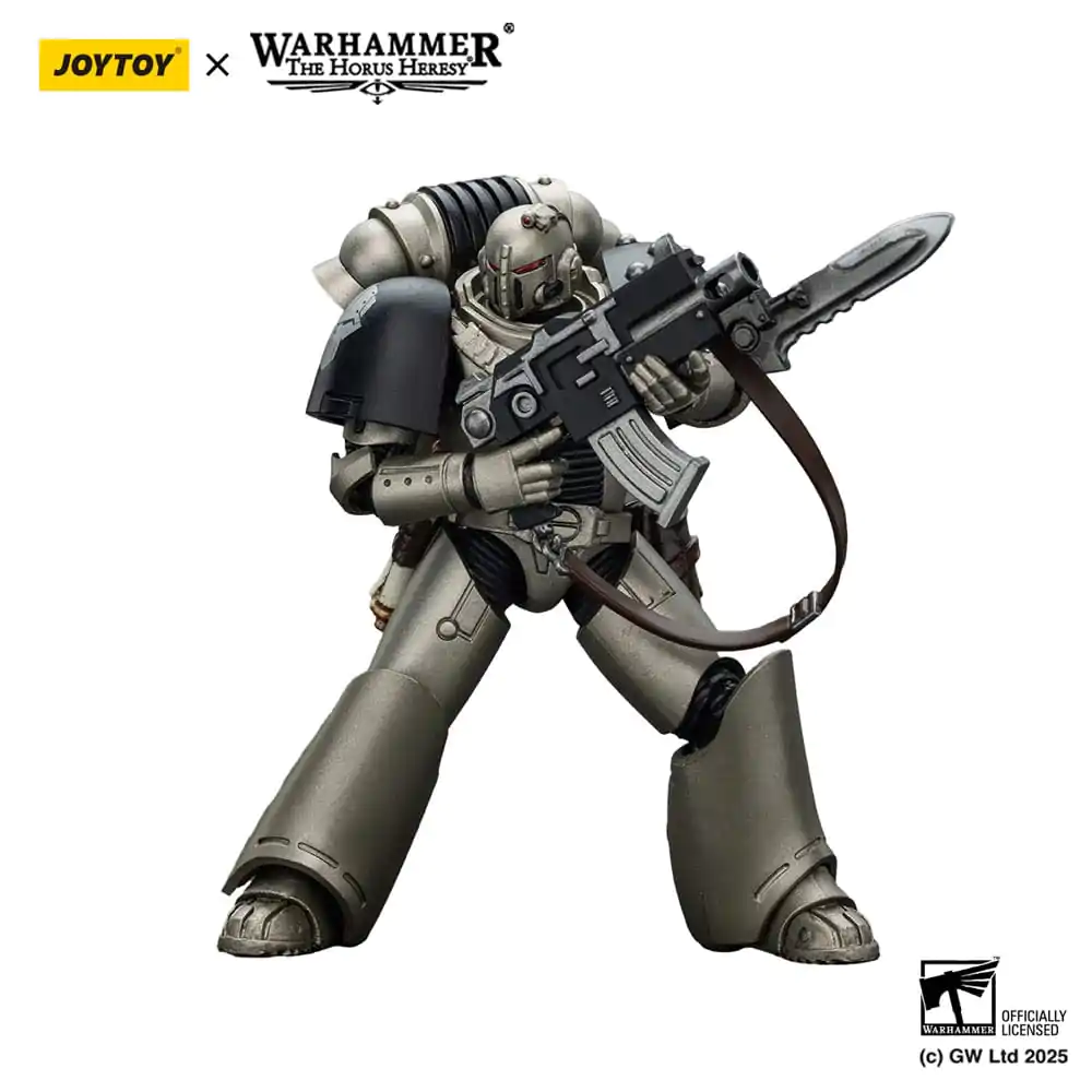 Warhammer The Horus Heresy Akčná figúrka 1/18 lron Warriors MKVI Tactical Sergeant s Power Sword a Plasma Pistol 12 cm produktová fotografia