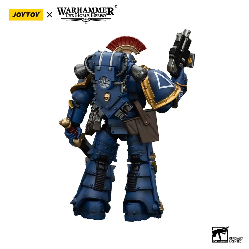 Warhammer The Horus Heresy Akčná figúrka 1/18 Ultramarines Legion MKIII Taktická čata Seržant s energetickým mečom 12 cm termékfotó