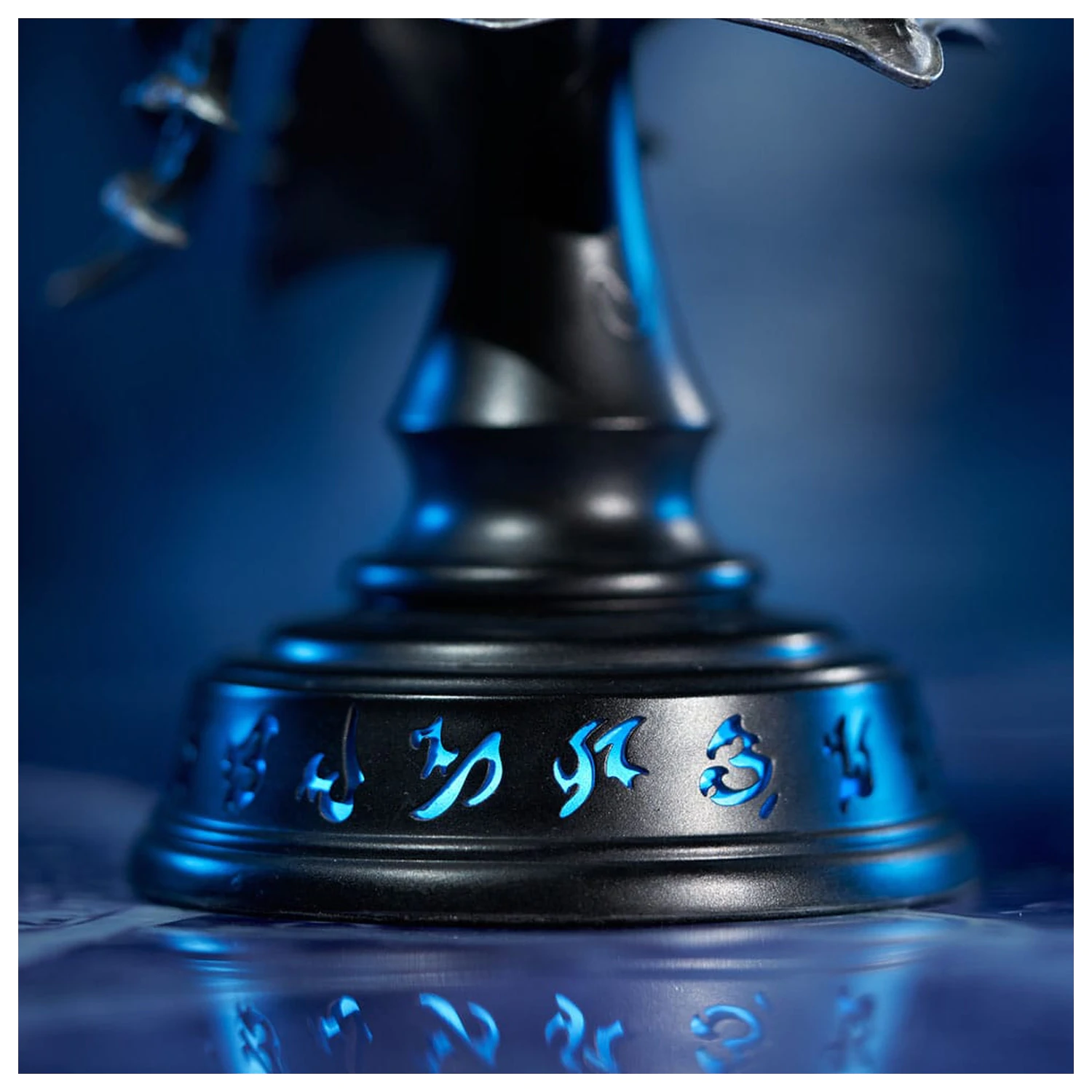 World of Warcraft replika Helma dominancie (Zberateľská edícia) 24 cm produktová fotografia